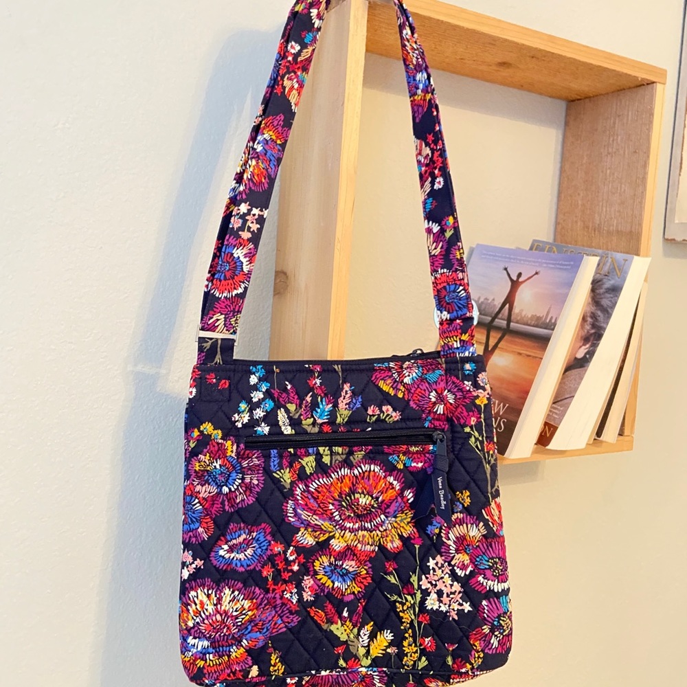 BRAND NEW VERA BRADLEY HIPSTER CROSSBODY BAG